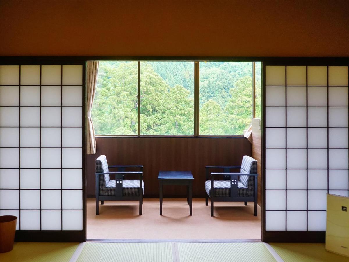 Sanrakuen Hotel Tonami Екстериор снимка