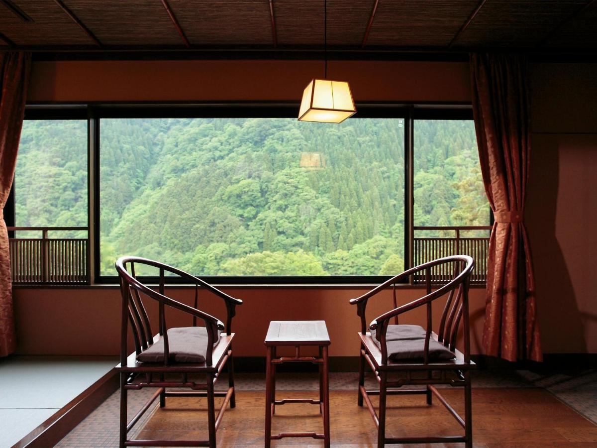 Sanrakuen Hotel Tonami Екстериор снимка