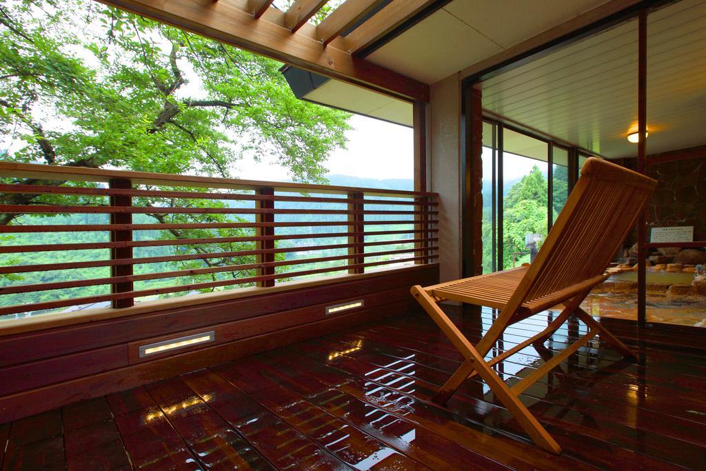 Sanrakuen Hotel Tonami Екстериор снимка